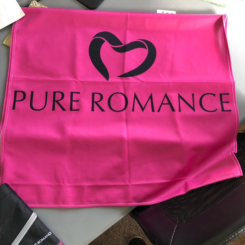 Pure romance sellers kit